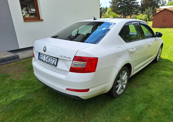 Skoda Octavia cena 34900 przebieg: 268000, rok produkcji 2015 z Skierniewice małe 529